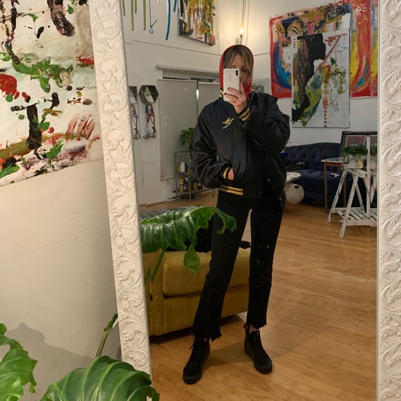 Meet your Posher, Kendra - Picture 3 of 9